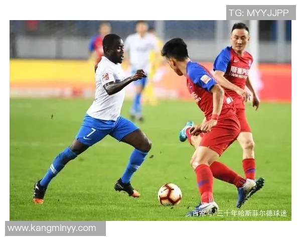 赛后分析：杭州足球队与重庆足球队的技术对决与战术解析