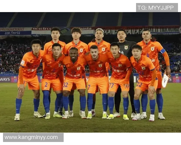 足球巨星齐聚一堂为中国足球梦想助力共创辉煌未来